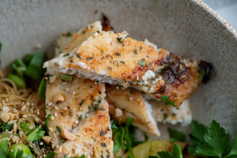 Glasnudelsalat mit Pangasiusfilet