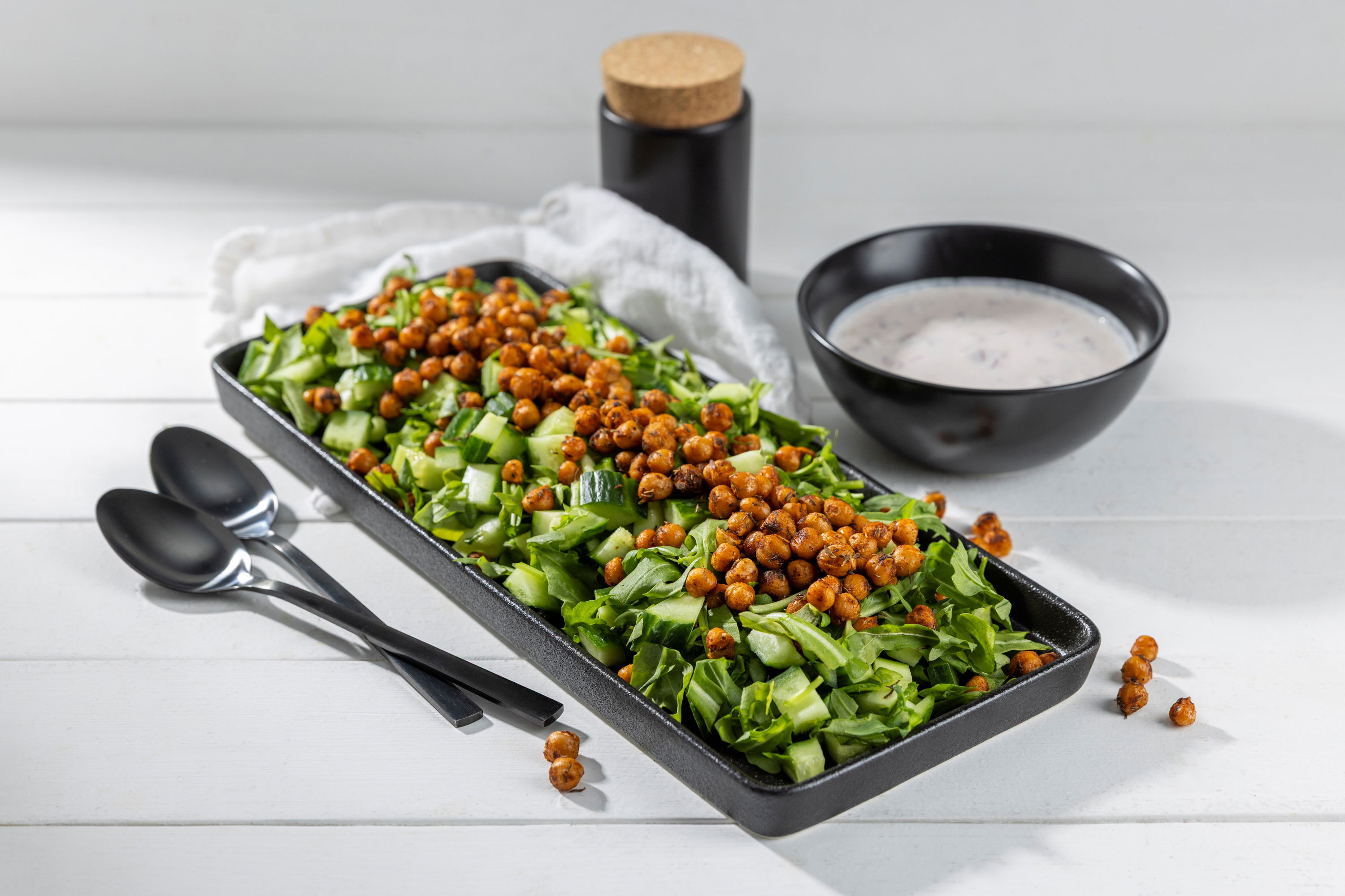 Kichererbsen Salat / Knuspriger Rucola-Gurke-Salat