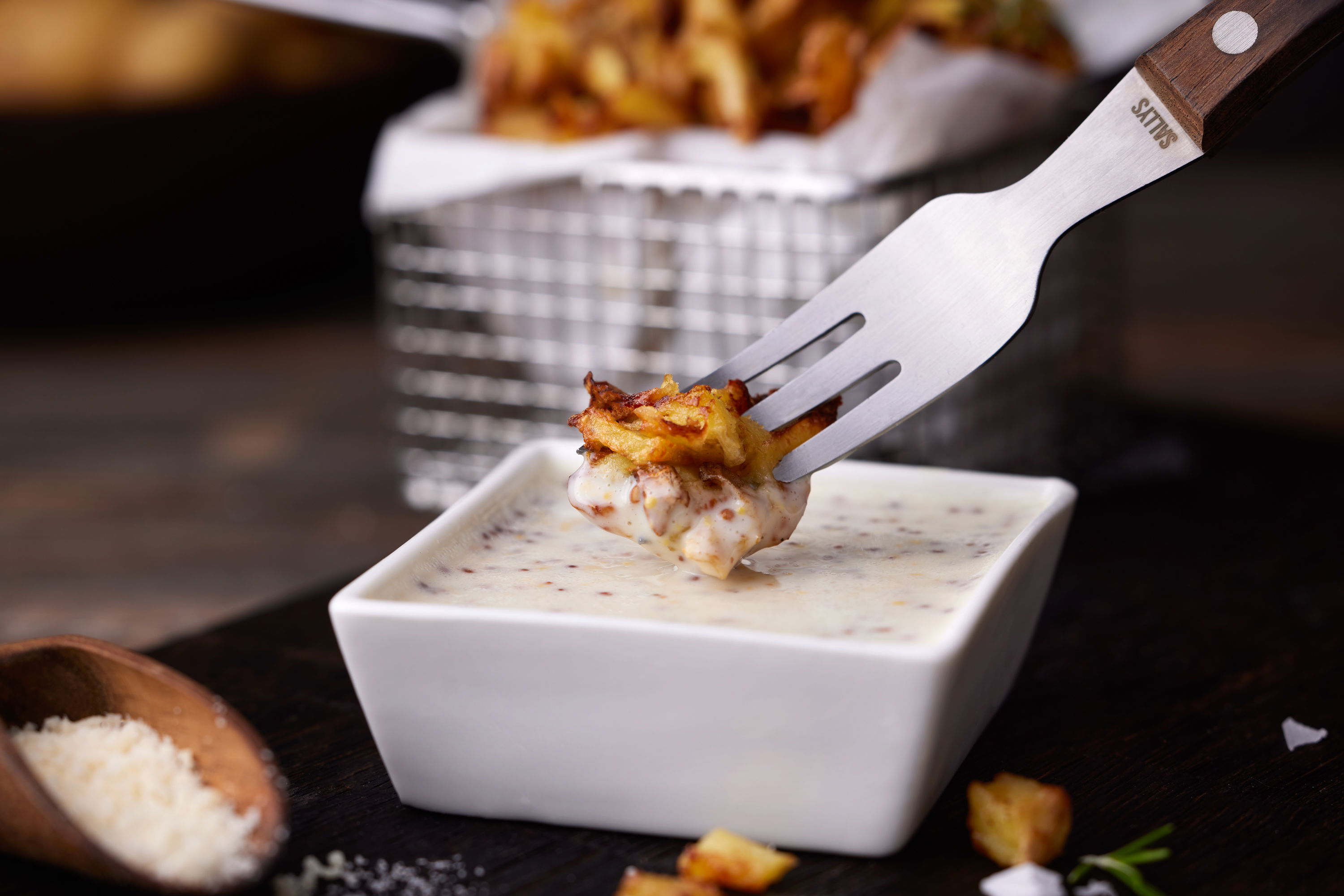Parmesan-Kartoffeln / mit Honig-Senf-Dressing