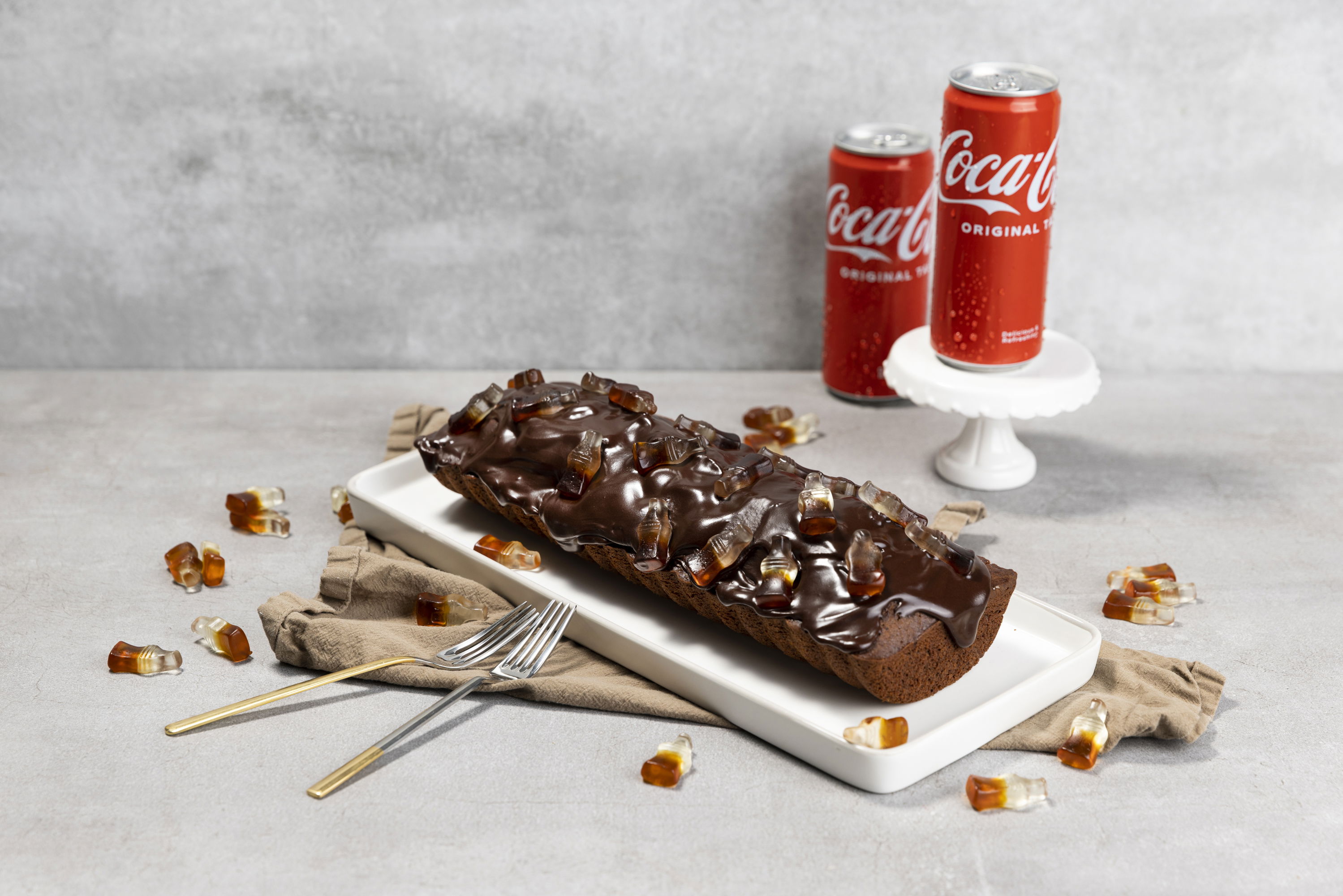 Coca-Cola Kuchen / Cola Schokokuchen mit Kirschen