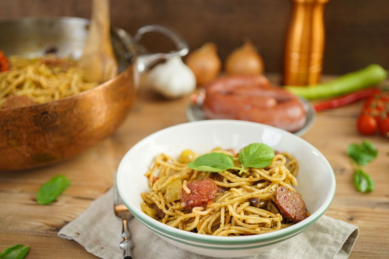 One Pot Sucuk-Spaghetti-Topf / 25 Minuten Rezept / Eintopf