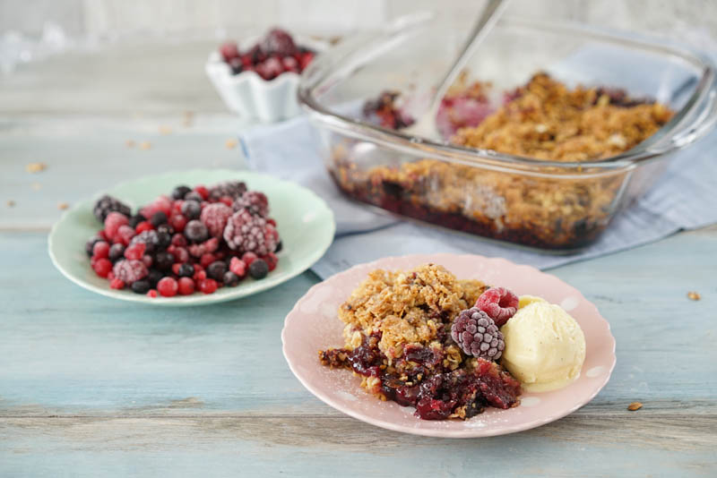 Winterliches Beerencrumble