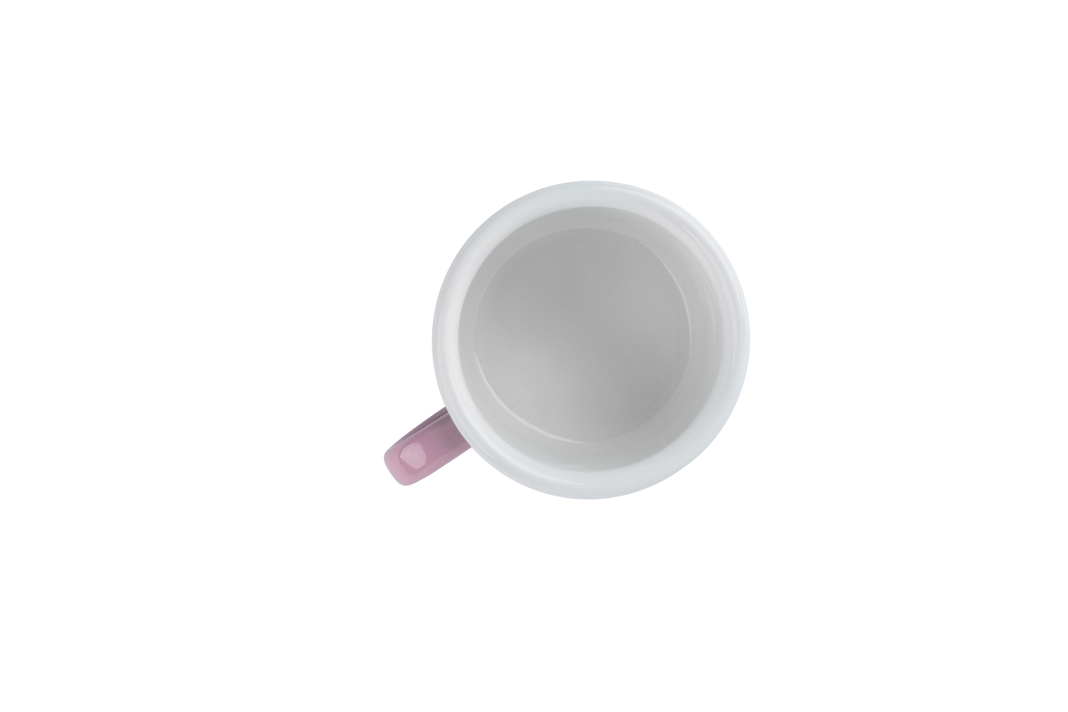 Blick ins weiße Innere der pastellrosa Emaille-Tasse