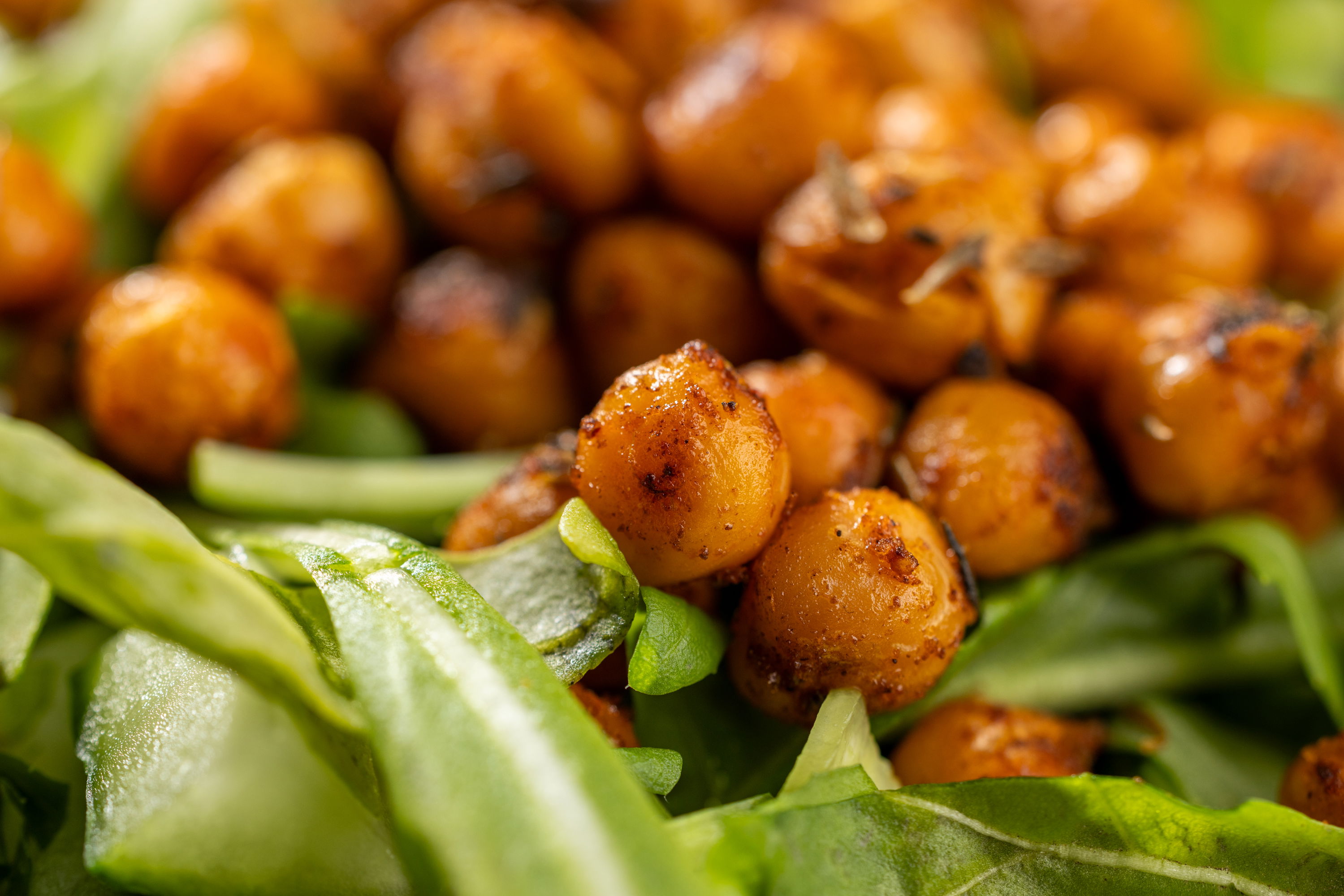 Kichererbsen Salat / Knuspriger Rucola-Gurke-Salat