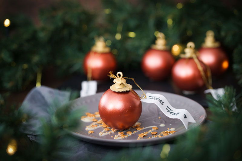 Weihnachtskugel Dessert mit Mousse / Christmas Ball Chocolate Dessert