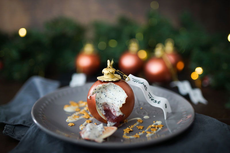 Weihnachtskugel Dessert mit Mousse / Christmas Ball Chocolate Dessert