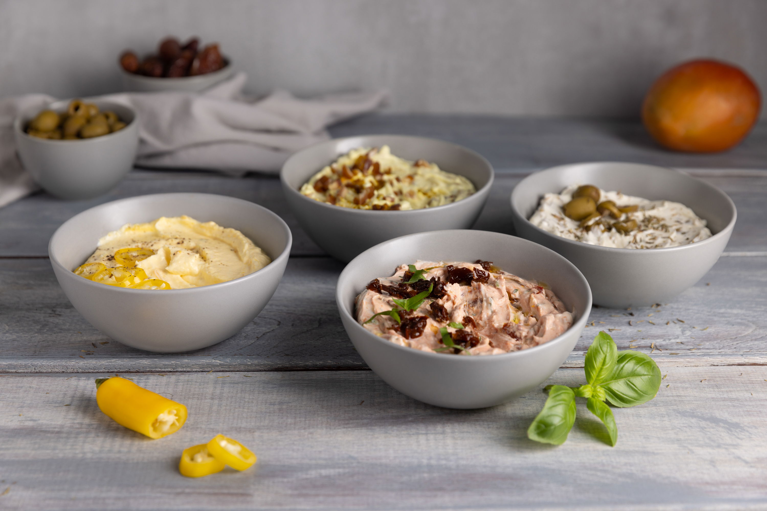4 Dips aus einem Grundrezept / Frischkäse Grill-Dips