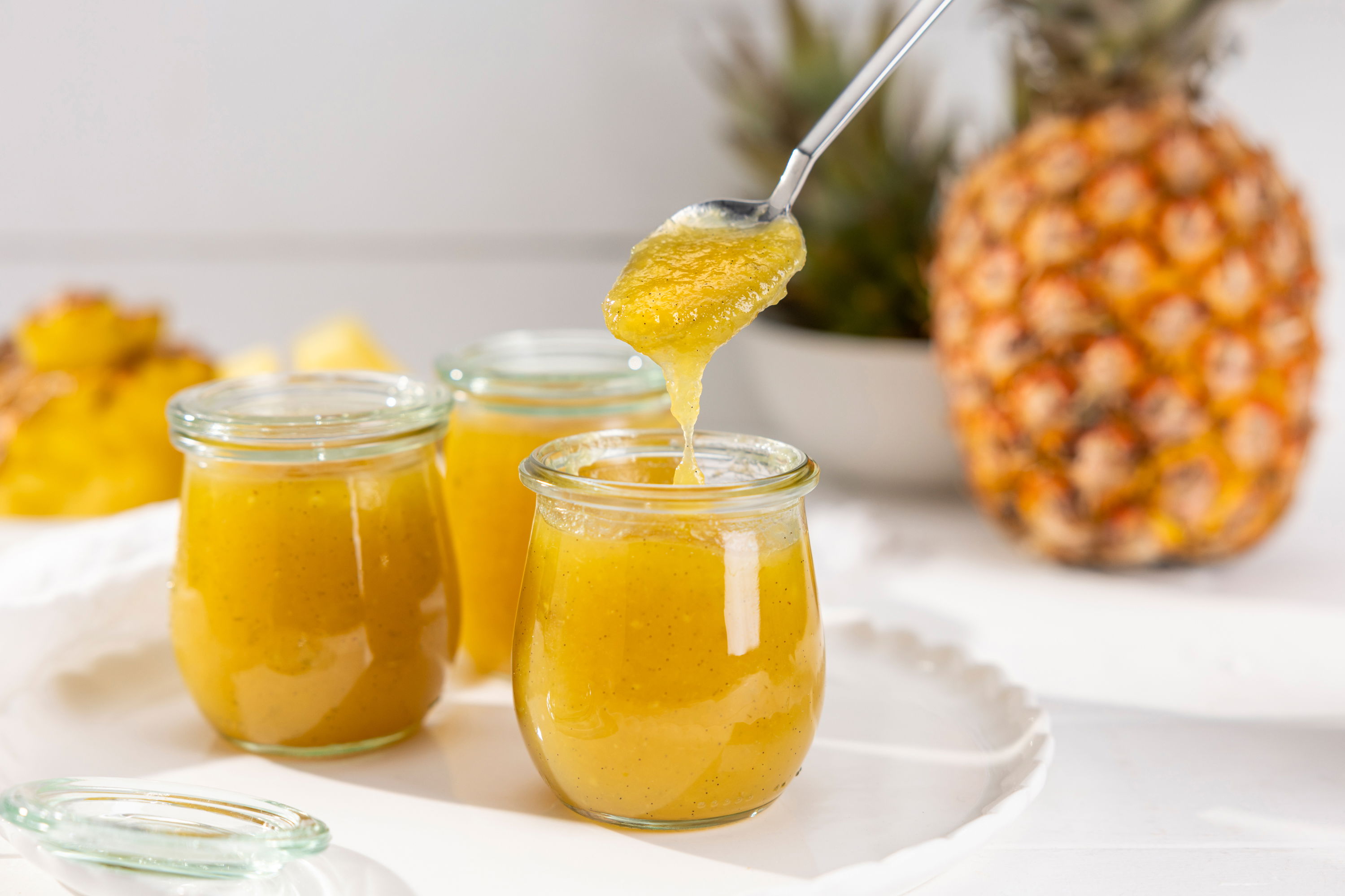 Ananas-Kokos-Fruchtaufstrich / mit Limette und Vanille
