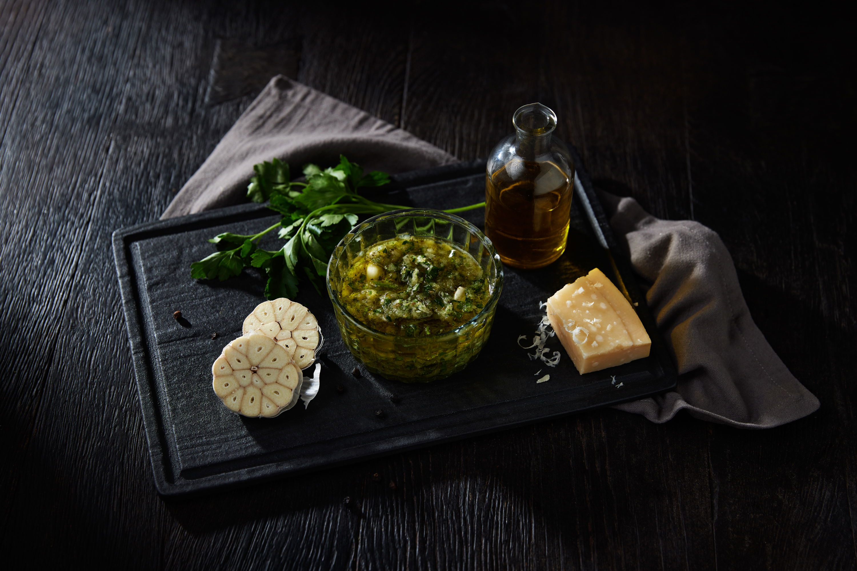 Knoblauch-Kräuter Steak-Marinade / Grillmarinade mit Parmesan