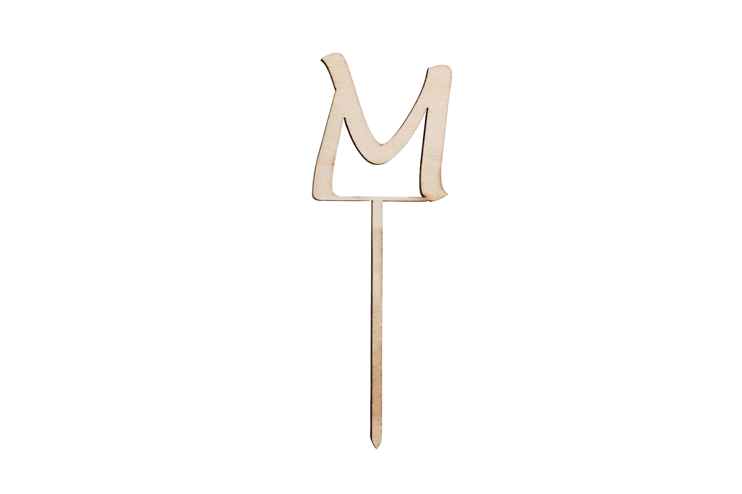 Ein Caketopper mit dem Buchstaben M