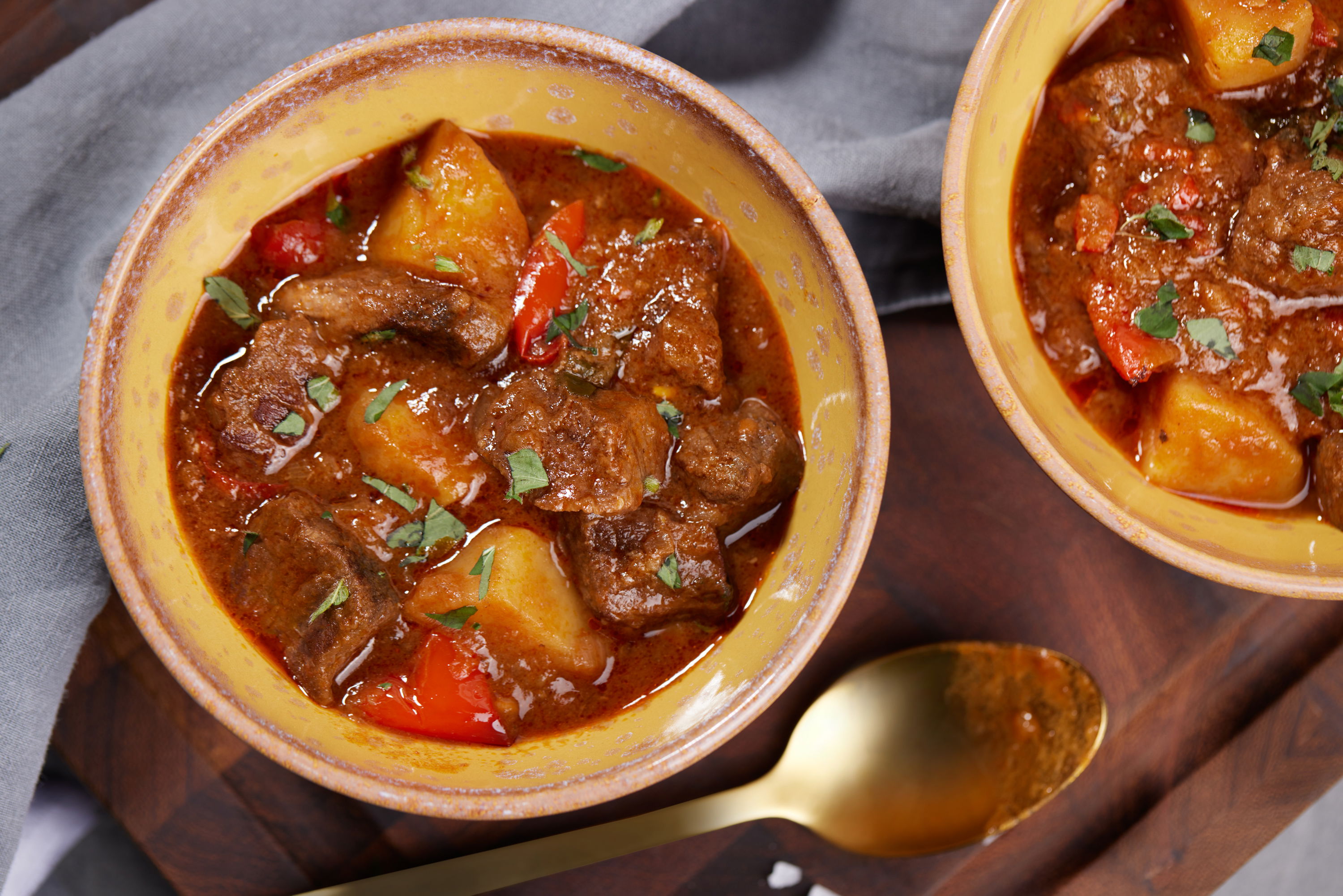 Gulasch mit Kartoffeln / Eintopf / Ramadan Rezept