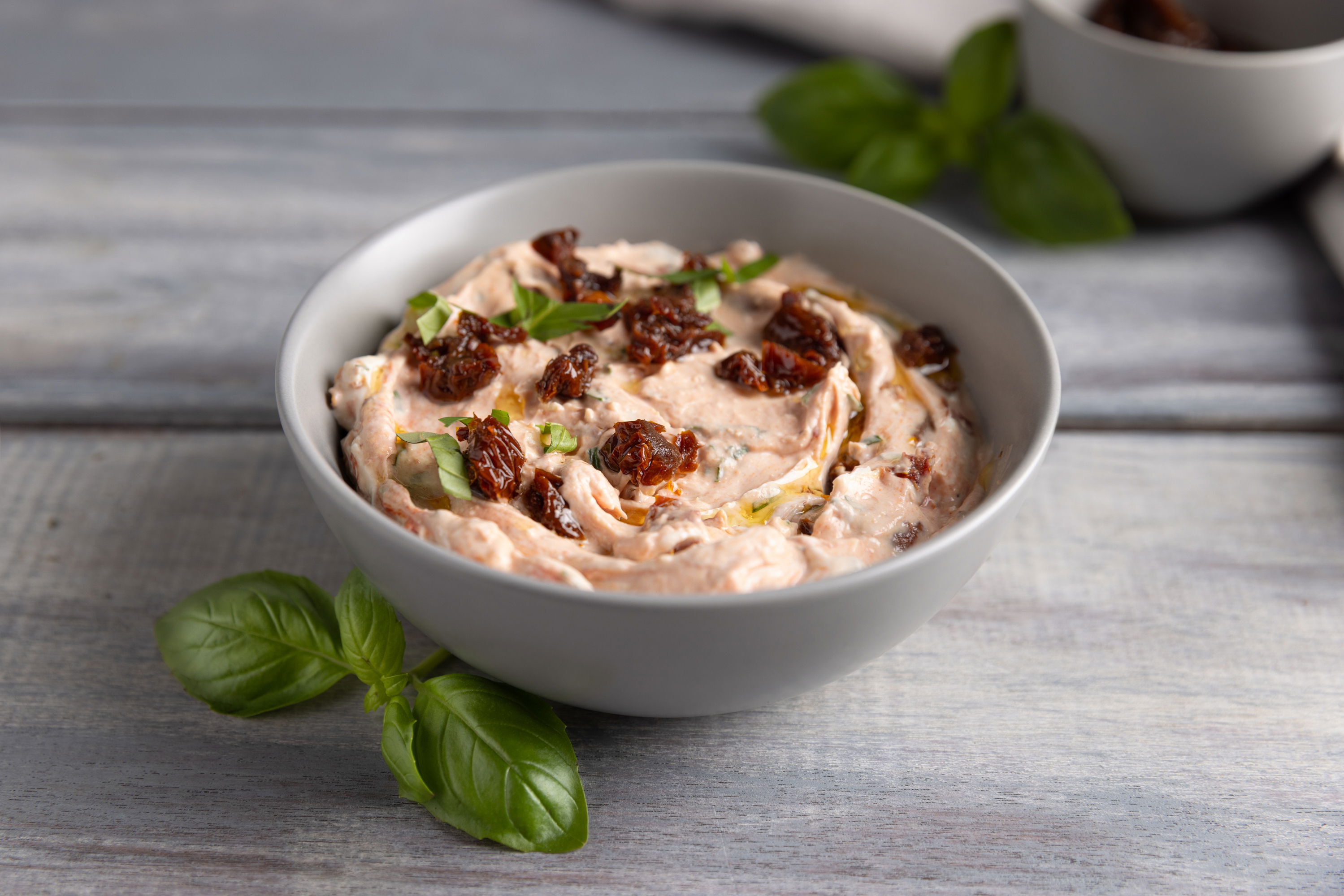 Tomate-Basilikum Grill-Dip