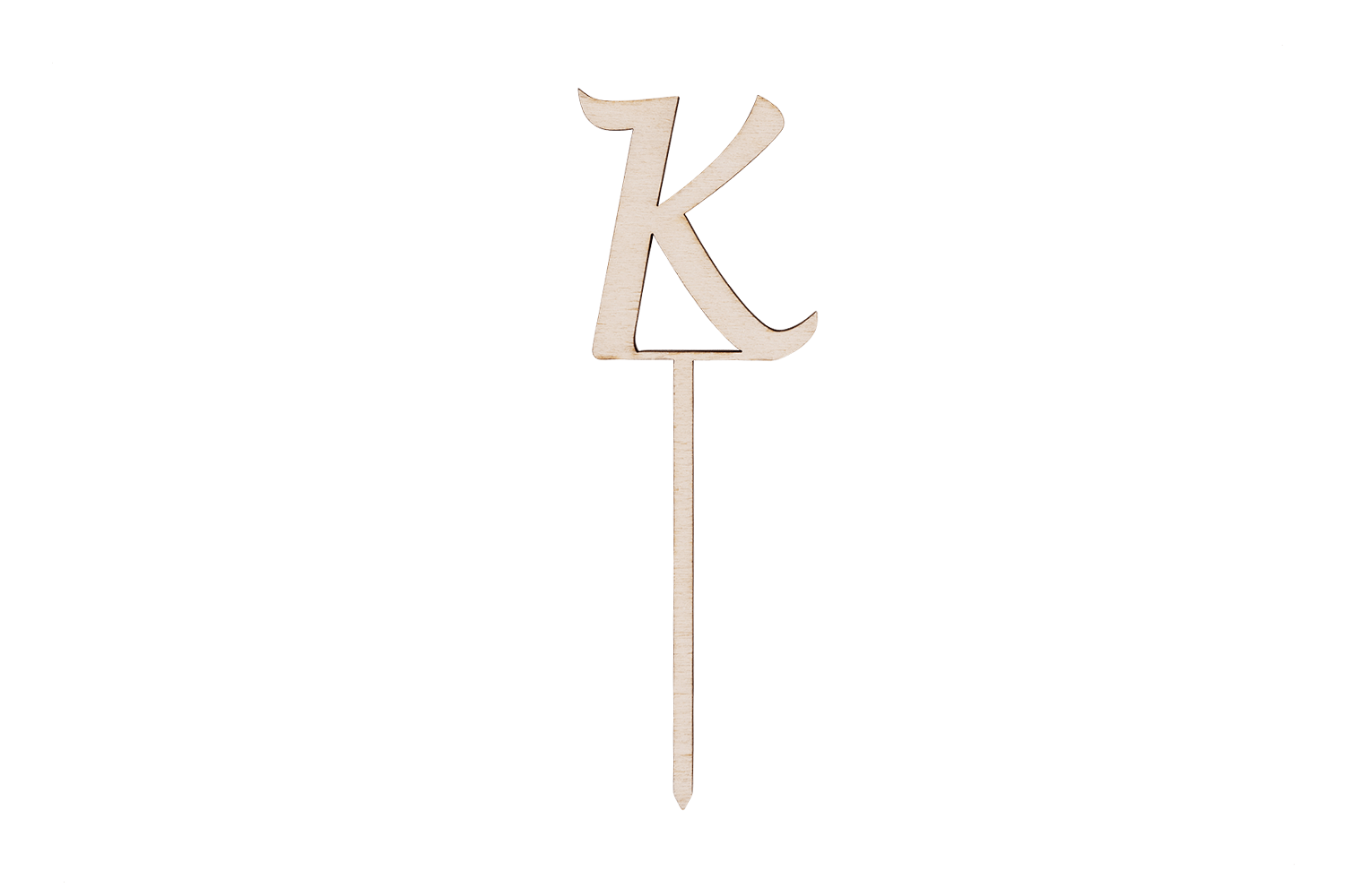 Ein Caketopper mit dem Buchstaben K