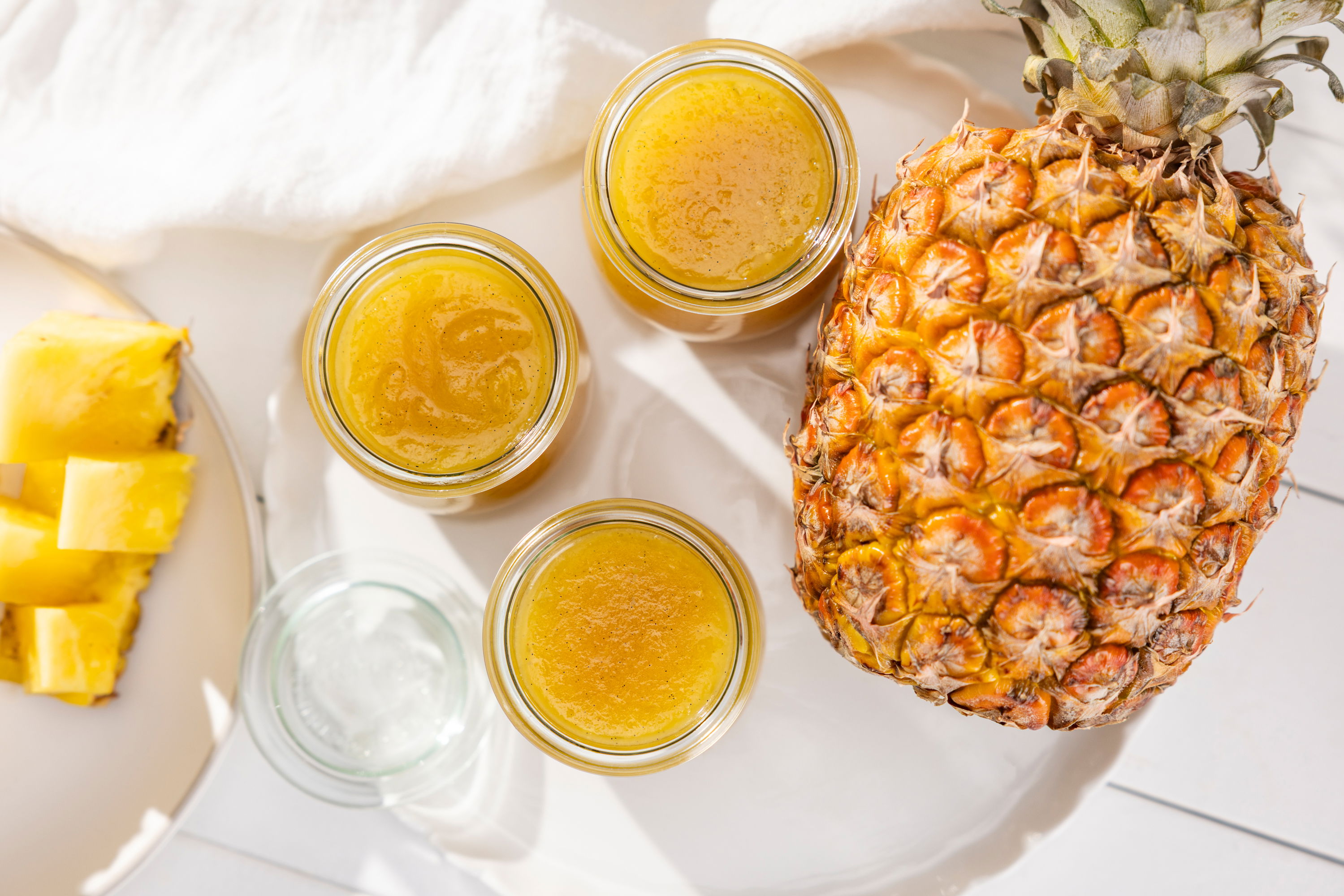 Ananas-Kokos-Fruchtaufstrich / mit Limette und Vanille
