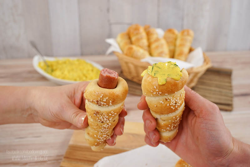 Brothörnchen / Bread Cones