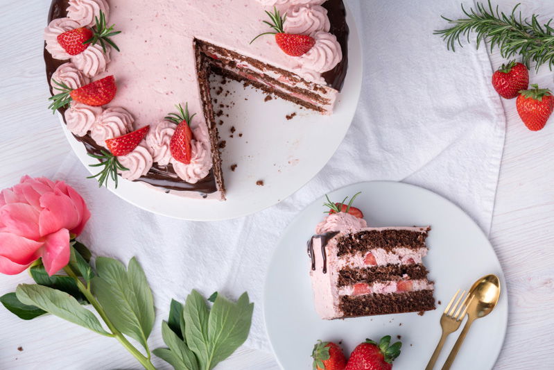 Muttertagstorte mit Erdbeeren / Drip Cake